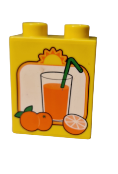 Lego Duplo brick yellow 1 x 2 x 2 with oranges and glass orange juice with straw (4066pb191)